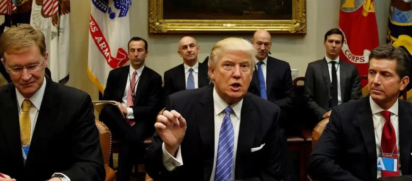 Εκτάκτως στο Λευκό Οίκο η νομική ομάδα του Ντόναλντ Τραμπ